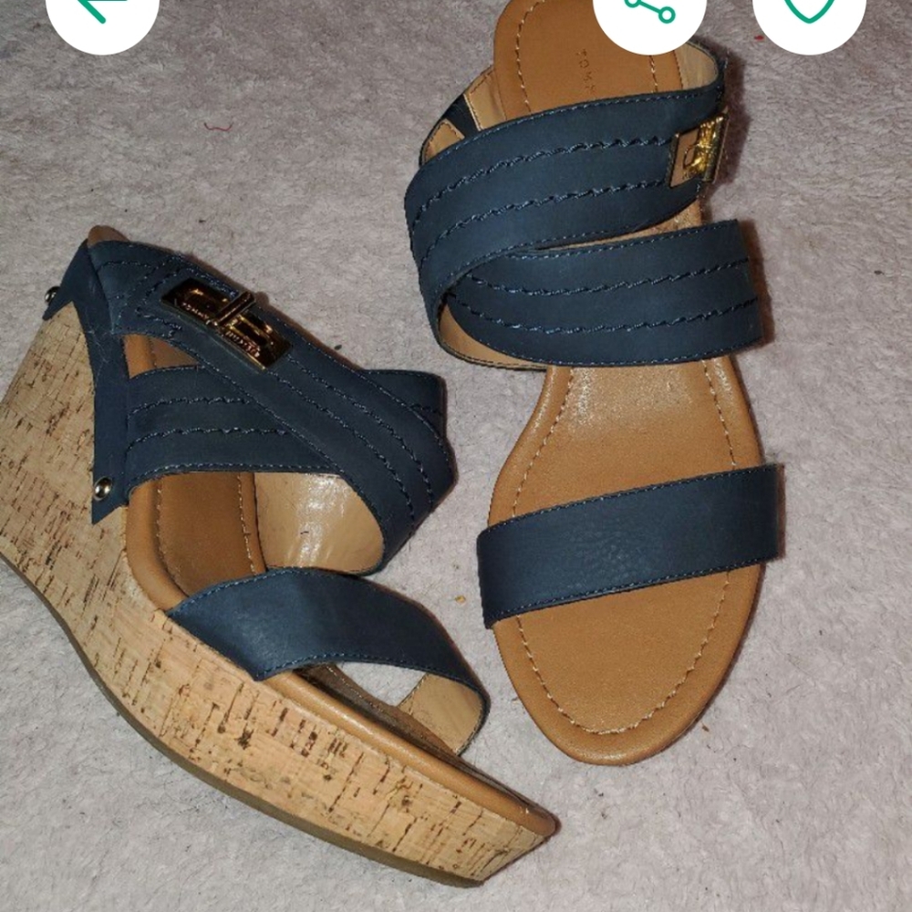 Tommy Hilfiger Sandals Size 10